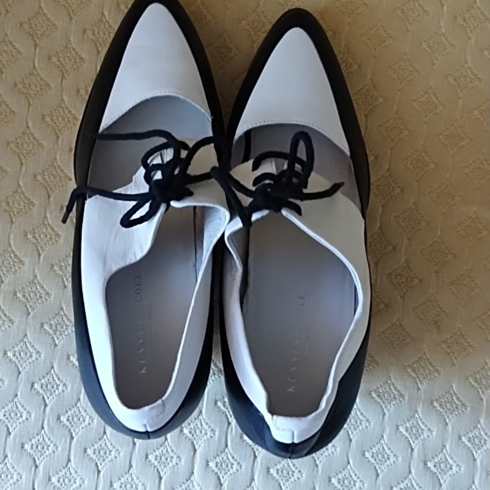 Kenneth Cole  black and white leather wedge size 8.5 - Picture 4 of 9
